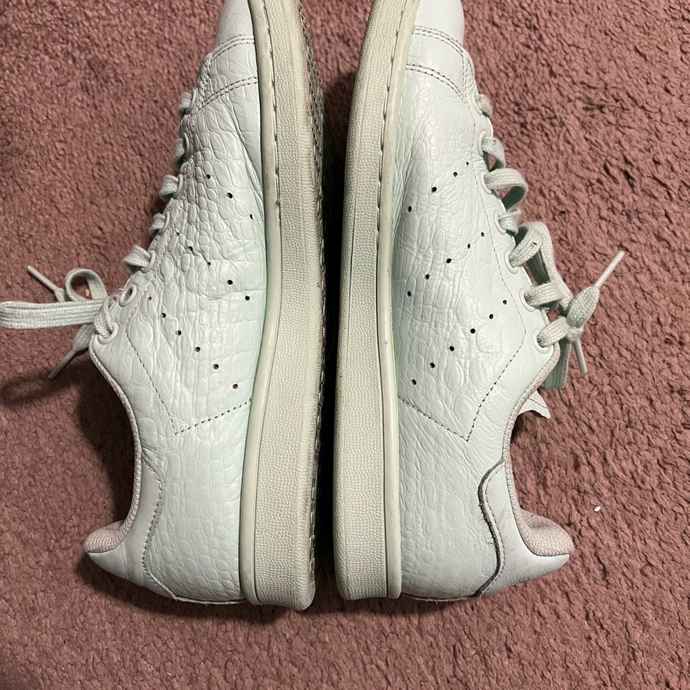 Adidas STAN SMITH LEATHER TRAINERS

Mint green